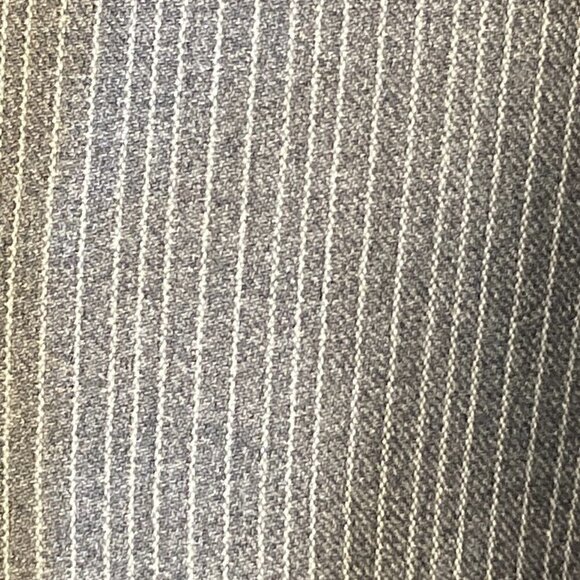 Vintage Gray pinstripe suit SZ 13 Fitted flattering office classic wardrobe stap - Picture 9 of 9